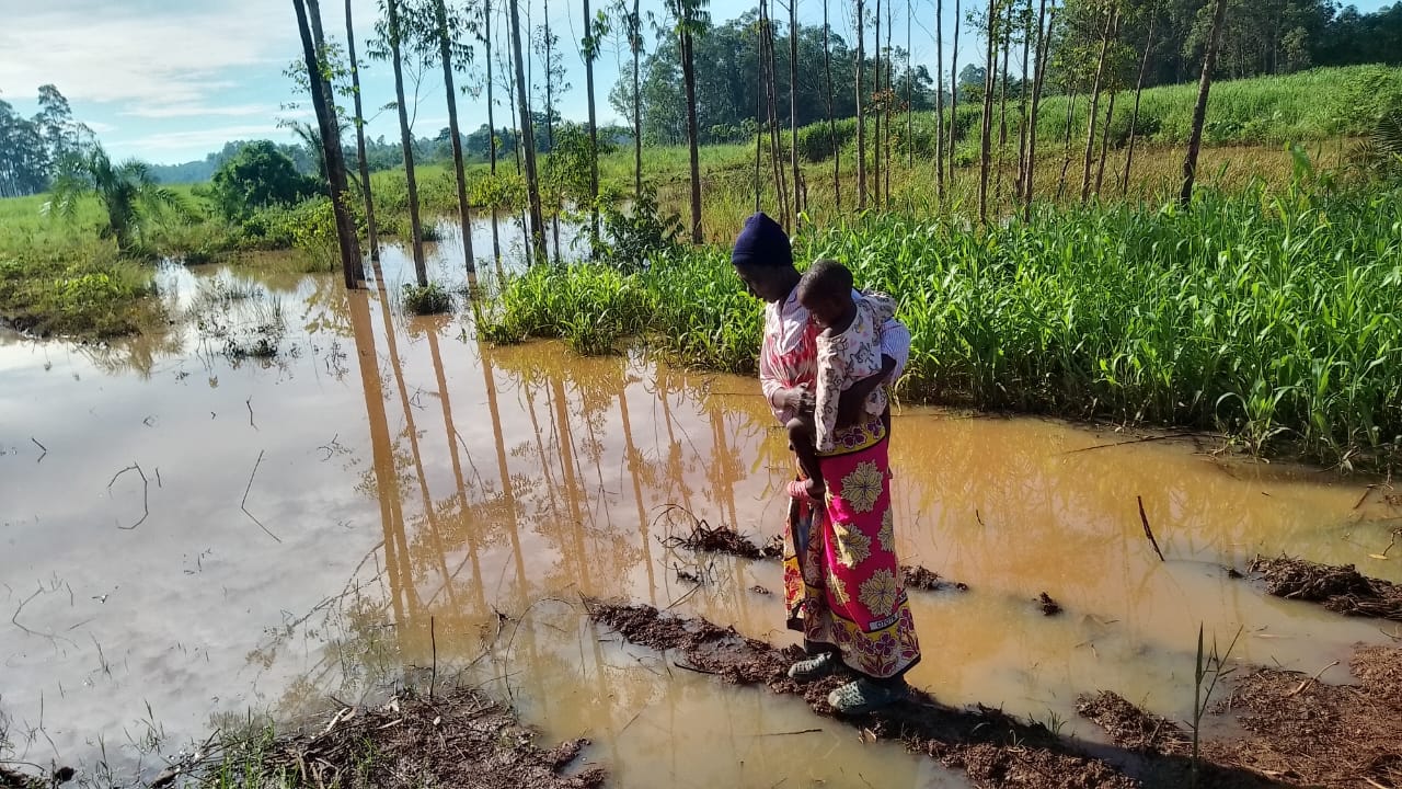 Displaced Family During The Floods